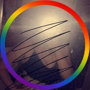 Meet your Posher, Chloe